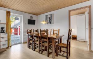 Beautiful Home In Gråsten With Wifi