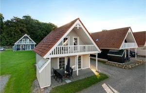 Beautiful Home In Gråsten With Wifi