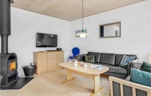 2 Bedroom Cozy Home In Nexø
