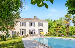 Maisons de vacances Awesome Home In Orthez With Outdoor Swimming Pool, Private Swimming Pool And 7 Bedrooms : photos des chambres