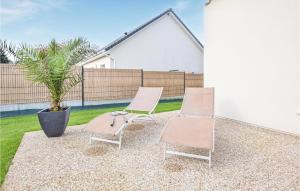 Cozy Home In Angerville-Lorcher