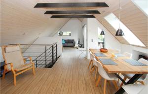 Beautiful Home In Samsø With Wifi
