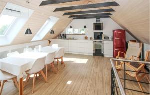 Beautiful Home In Samsø With Wifi