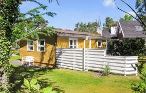 2 Bedroom Stunning Home In Nexø - Langedeby