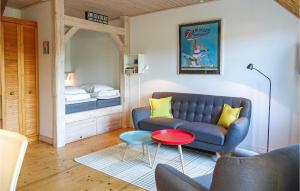 Awesome Apartment In Gudhjem With Wifi