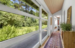Lovely Home In Fårevejle With Kitchen