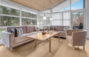 4 Bedroom Awesome Home In Nexø