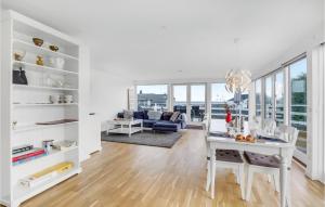 3 Bedroom Beautiful Home In Strøby