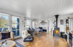 4 Bedroom Stunning Home In Thyholm