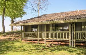 2 Bedroom Lovely Apartment In Allinge