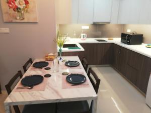 Suasana JB at JB Center Luxury Modern & Rustic 1BR Apt for Bussiness,Vacation trips