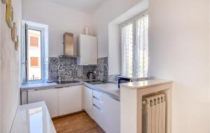Pet Friendly Apartment In Varazze