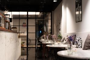 Niece Hostel Phuket - Bangtao Beach