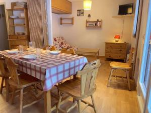 Appartements Appartement Risoul, 1 piece, 8 personnes - FR-1-330-40 : photos des chambres