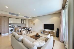 Radiant & Ravishing 2 BDR Mangroovy Free Beach & Pool Access