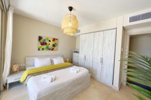 Sparky & Summery 2 BDR Mangroovy Free Beach & Pool Access