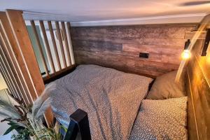 Downtown studio-loft