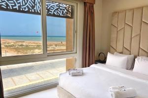 Charming 2BDR w Sea & Pool View Free Beach & Pool Access