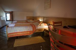 Apartmaji in sobe Marija Jera Štanjel