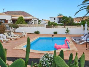 Villa in La Oliva with Volcano View Pool