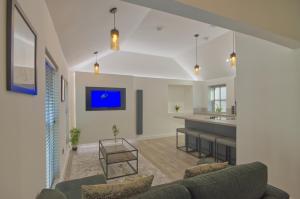 Harbour Heights, Luxury Coastal Apartment in The English Riviera, close to the Shops, Bars, Restaurants, Marina and Beaches