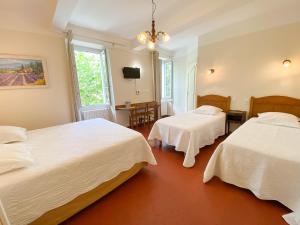 Hotels Logis Grand Hotel Bain : Chambre Lits Jumeaux