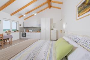 Studio LOVOR - Cozy & Modern, Green Surroundings