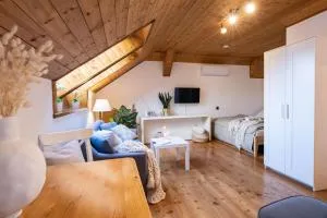 APARTMENT KLAGENFURT Landhaus Wulfenia - with Free Parking, Sauna, Smart-TV and Air Conditioning - Sankt Peter am Bichl