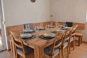 Holiday Home Znojmo w Wellness & Wine
