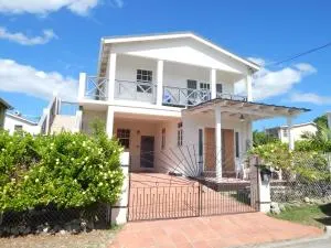 Heywoods Villa - Saint Peter