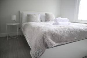 Twelve Thirty Serviced Apartments - 2 Croydon