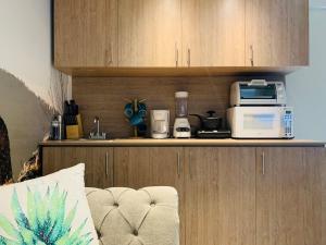 AmazINN Places Casco Viejo Duplex and Pool