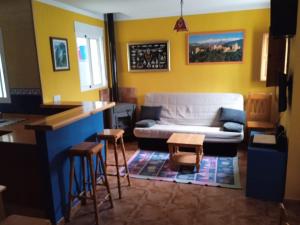 Casa Rustica a pie de montaña