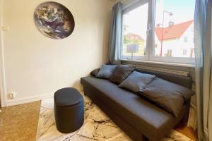 central apartment with free parking