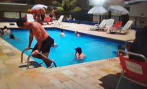 Apto pé na areia com vista para o mar no Litoral Sul