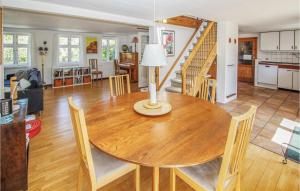 Awesome Home In Samsø With Wifi
