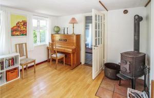 Awesome Home In Samsø With Wifi