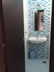B&B 21-12