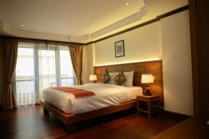 Lux Hotel