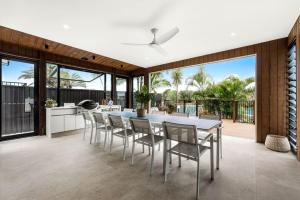 Coorumbong 16 - 5 bedrooms