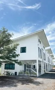 Z-Beach Resort - Ban Pru Yai