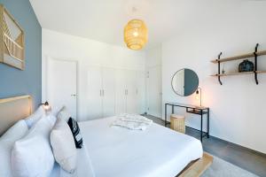 Maison Privee - Balinese Style Apt in the Heart of Downtown Dubai