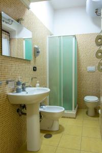 Triple Room with Private Bathroom
