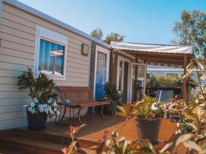 Campings Camping Les Jardins de la Mer : photos des chambres