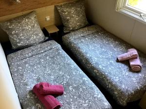 Appartements Mobile home dans parc residentiel : photos des chambres