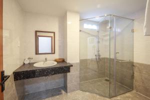 Phòng Loại Sang Hướng Thành Phố 2 Giường Đơn Cho Gia Đình (Deluxe Family Twin Room City View)