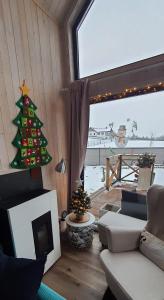 Domek Mazurski całoroczny nad jeziorem z sauną