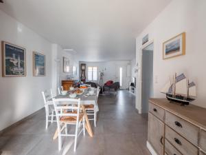 Maisons de vacances Jolie maison familiale a Saint Clement des Baleines : photos des chambres