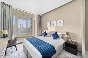 ALiving Luxury Studio with Canal Views I DAMAC Maison Prive 2512