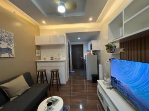 Homey 1 Bedroom Unit at Air Residences